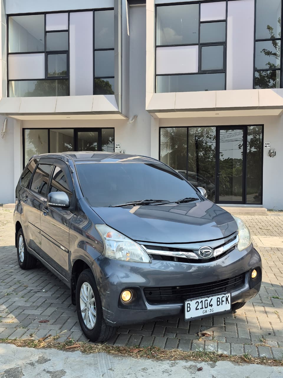 Daihatsu XENIA R DELUXE MT